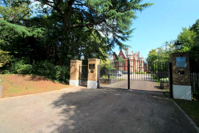 2 Bedroom Penthouse To Rent In Regents Drive, Repton Park, IG8