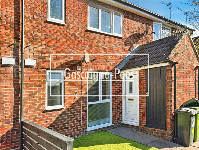 1 Bedroom Maisonette To Rent In Popley, Basingstoke, RG24