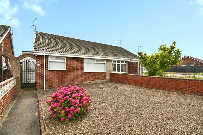 2 Bedroom Semi-Detached Bungalow For Sale In Stonesdale, Hull, HU7