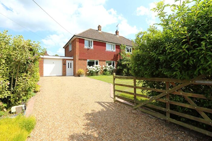 3 Bedroom Semi-Detached House For Sale In Sycamore Cottages, Selling, Faversham, ME13