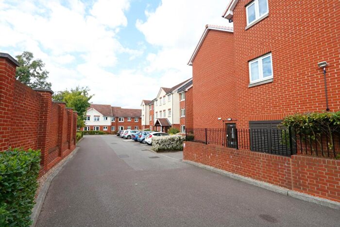 1 Bedroom Flat For Sale In Aragon Court, Church Road, Hadleigh, Essex, SS7