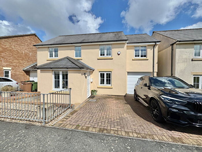 4 Bedroom Detached House For Sale In Llantillio Drive, Beacon Park, Plymouth, PL2