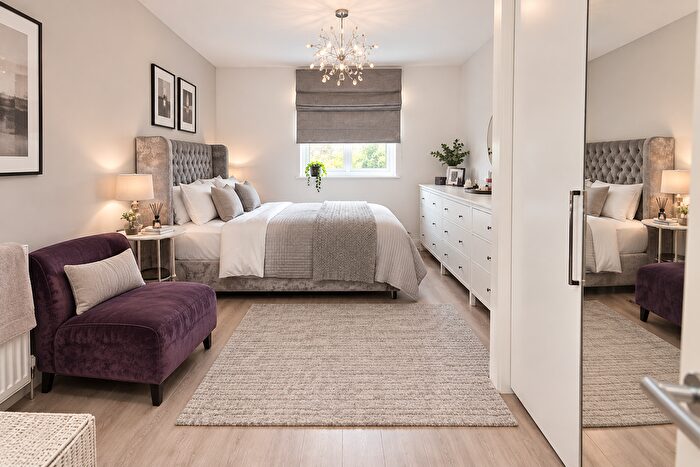2 Bedroom Flat To Rent In Broad Lane, London, N15