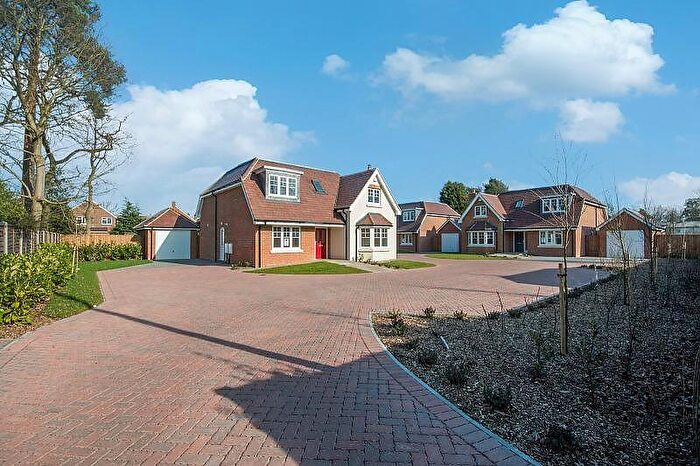 4 Bedroom Detached House To Rent In Chance Mead, Mayfield Avenue, New Haw, KT15