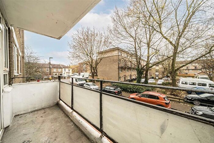 2 Bedroom Flat For Sale In Milton Court Road, London, SE14