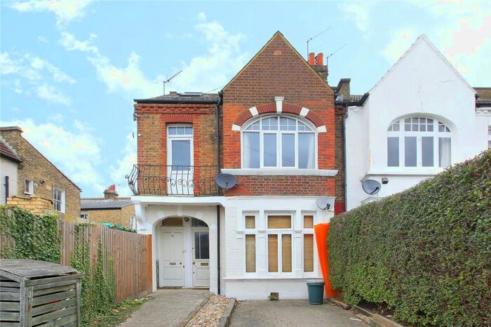 2 Bedroom Flat To Rent In Dornton Road, Balham, SW12