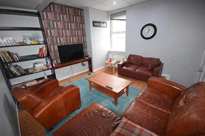 5 Bedroom House To Rent In Picton Road** C, Liverpool, L15