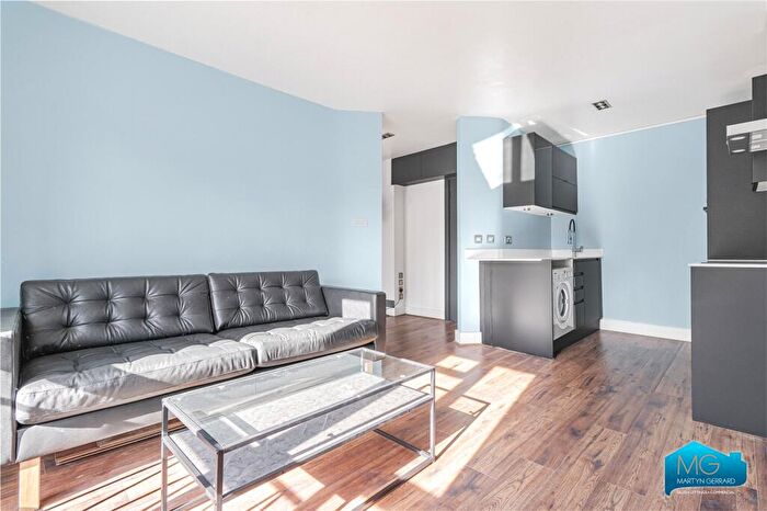 1 Bedroom Apartment To Rent In Junction Road, Kentish Town, London, N19