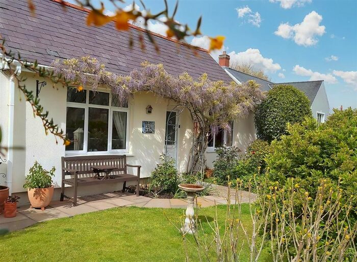 4 Bedroom Cottage For Sale In Lower Quay Road, Hook, Haverfordwest, SA62