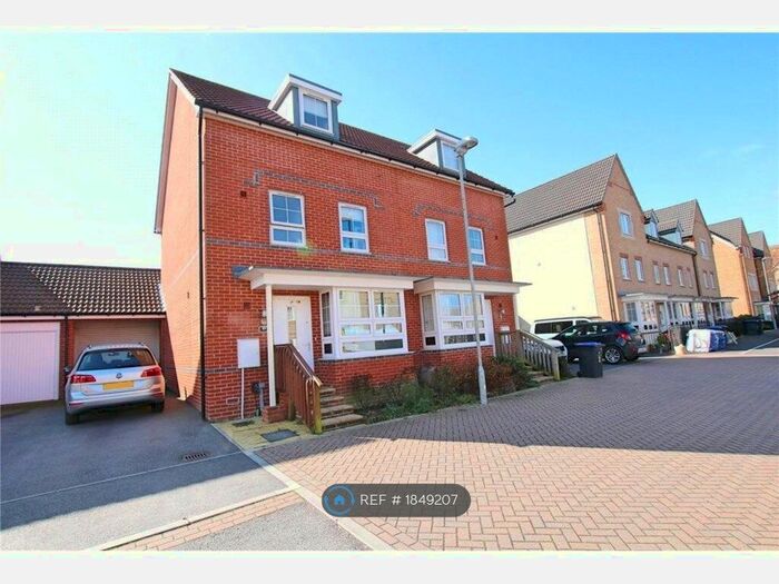 4 Bedroom Semi-Detached House To Rent In Worthing, Worthing, BN13
