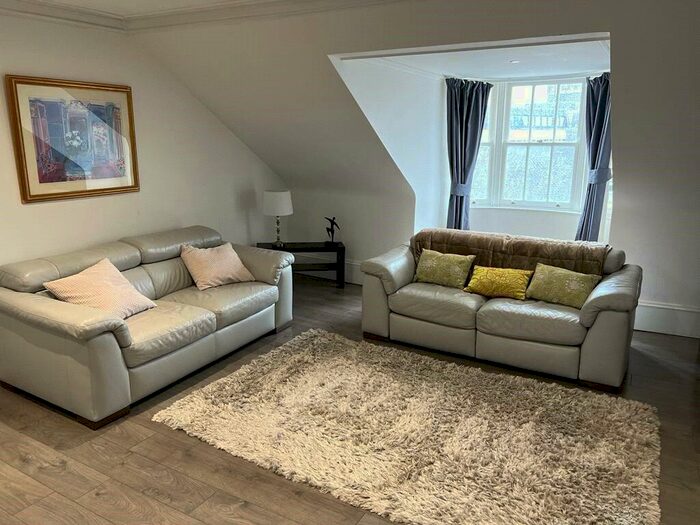 2 Bedroom Flat To Rent In Union Street, City Centre, Aberdeen, AB11