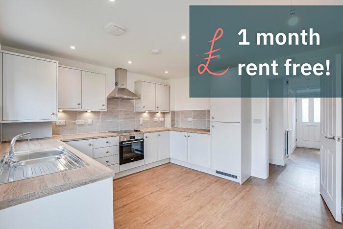 4 Bedroom Semi Detached House To Rent In The Avenue, Corby, Northamptonshire, NN17