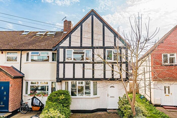 3 Bedroom Property For Sale In Lisbon Avenue, Twickeham, TW2