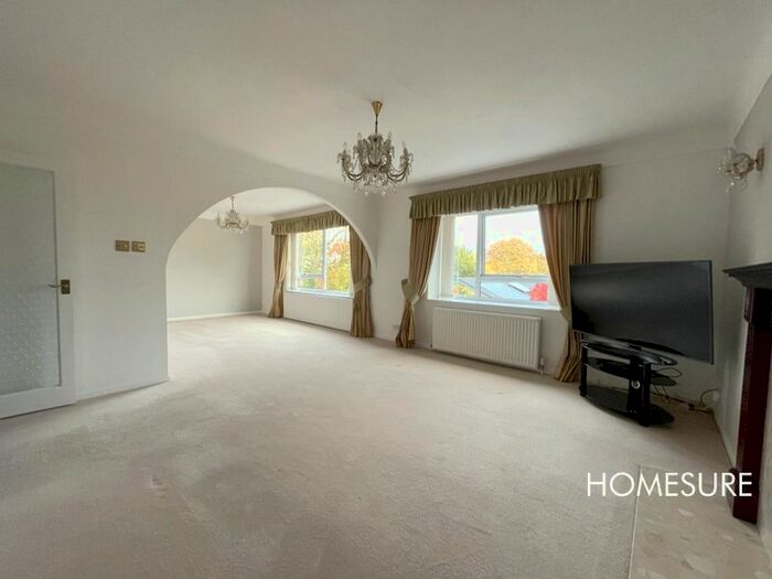 2 Bedroom Flat To Rent In Winhill, Liverpool, L25