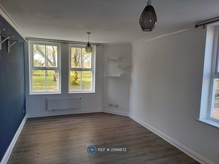 1 Bedroom Flat To Rent In Cadogan Terrace, London, E9