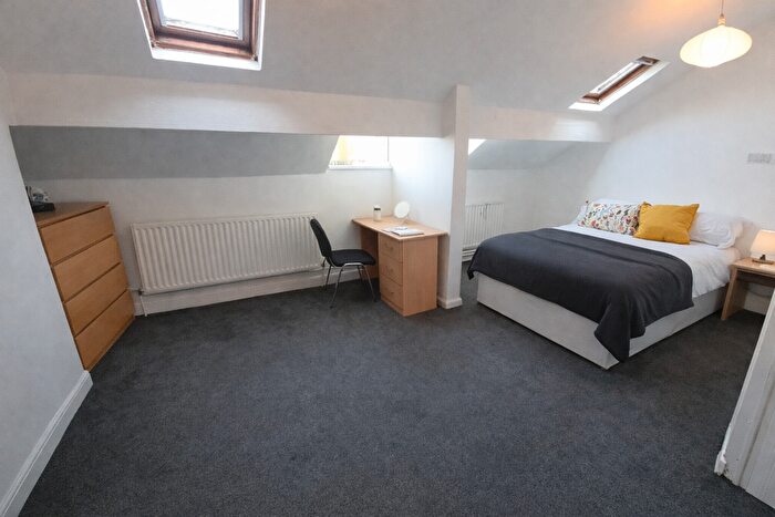 3 Bedroom House To Rent In Brudenell Road, Leeds, LS6