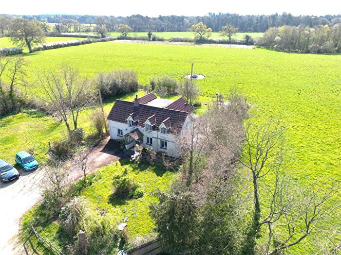 4 Bedroom Detached House For Sale In Dragon Lane, Sandford Ringwood, Hampshire, BH24