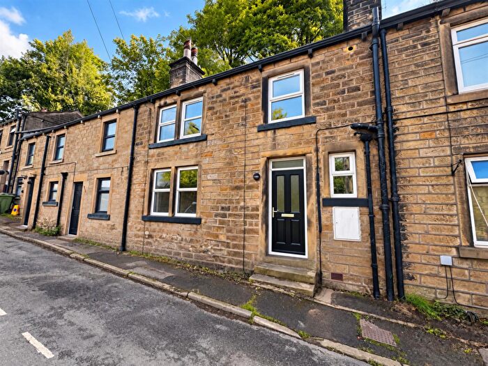 2 Bedroom Cottage To Rent In Station Road, Holmfirth, HD9