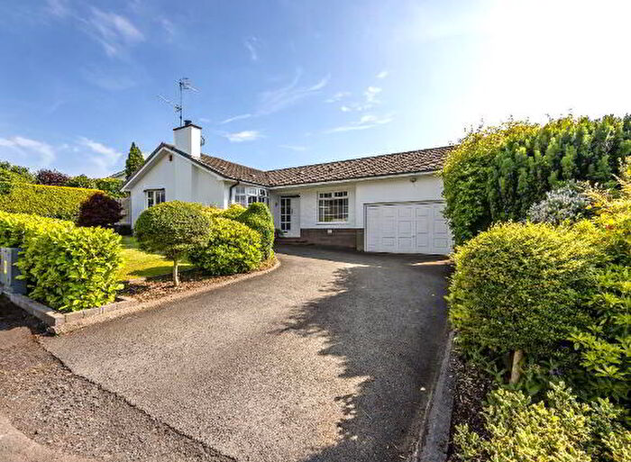 3 Bedroom Detached Bungalows For Sale In Meadowvale, Lisburn, BT27