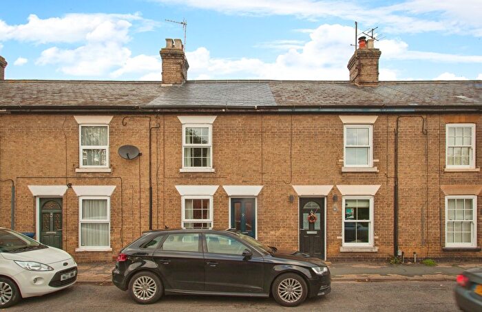 2 Bedroom Property To Rent In Fen End, Cambridge, CB24