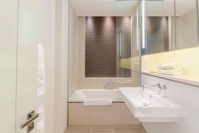2 Bedroom Flat To Rent In Green Street, Mayfair, London, W1K