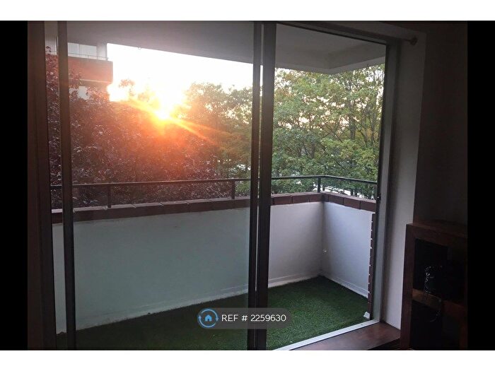 1 Bedroom Flat To Rent In Maze Hill, London, SE10