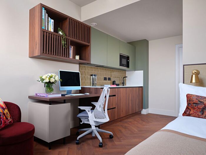 Studio To Rent In Fifty One London, London, SW7