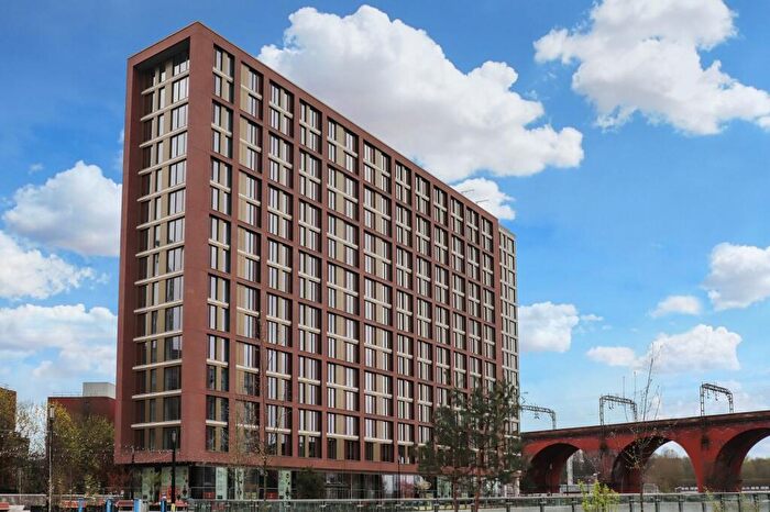 2 Bedroom Apartment To Rent In The Interchange, Stockport, SK3