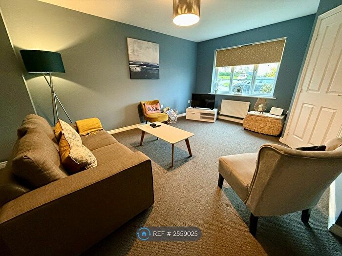 3 Bedroom Terraced House To Rent In Joyford Passage, Cheltenham, GL52