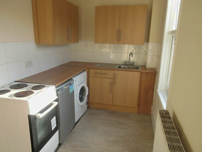 Studio To Rent In Forest Drive West, London, E11