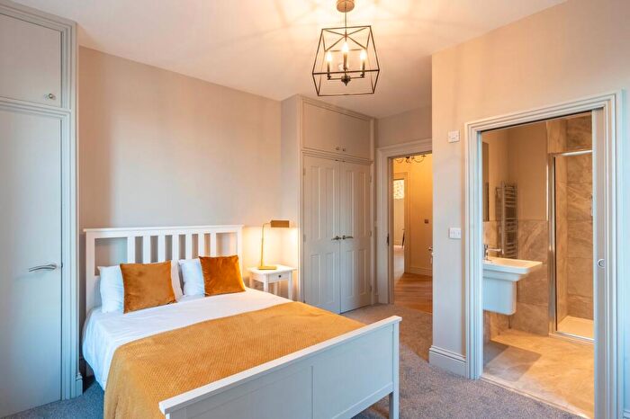 1 Bedroom Flat To Rent In Cambridge Park, Bristol, BS6