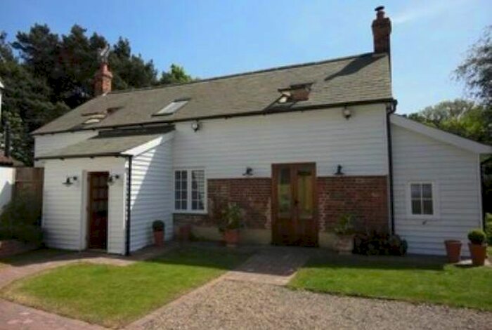 3 Bedroom Property To Rent In The Street, Ash, Sevenoaks, TN15