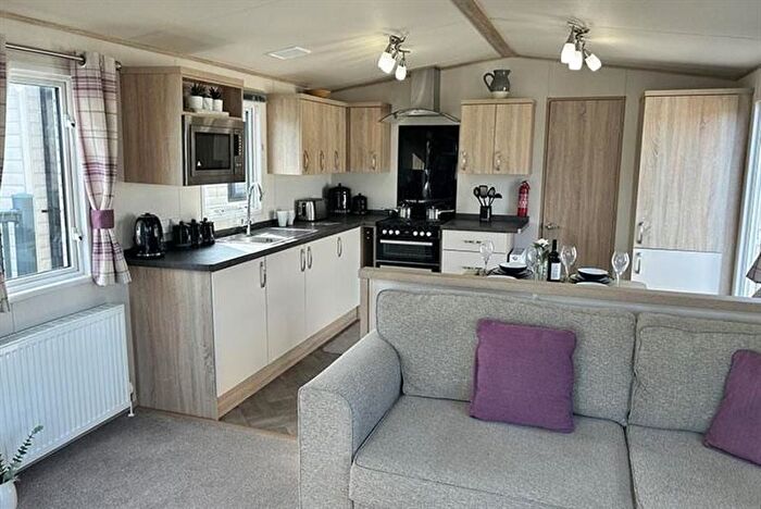 3 Bedroom Park Home For Sale In Hendra Croft, Newquay, TR8