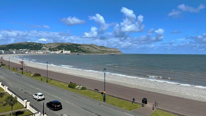3 Bedroom Apartment For Sale In Craig Y Don Parade, Craig Y Don, Llandudno, LL30