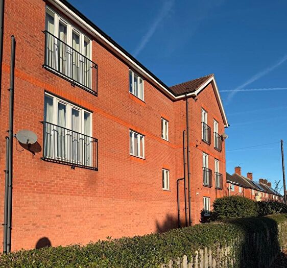 2 Bedroom Flat To Rent In Campbell Close, Nottingham, NG8