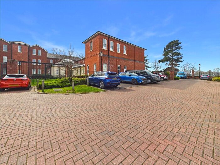 1 Bedroom Maisonette For Sale In Meeanee Mews, Colchester, Essex, CO2