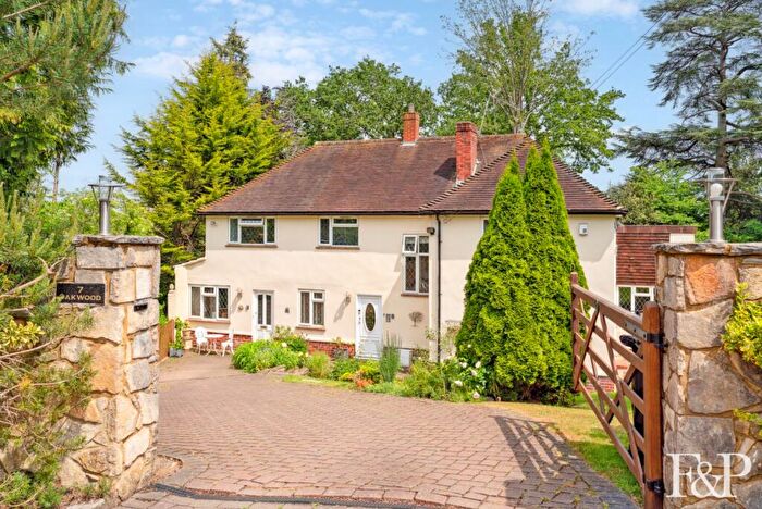 5 Bedroom Detached House For Sale In Pelling Hill, Old Windsor, SL4