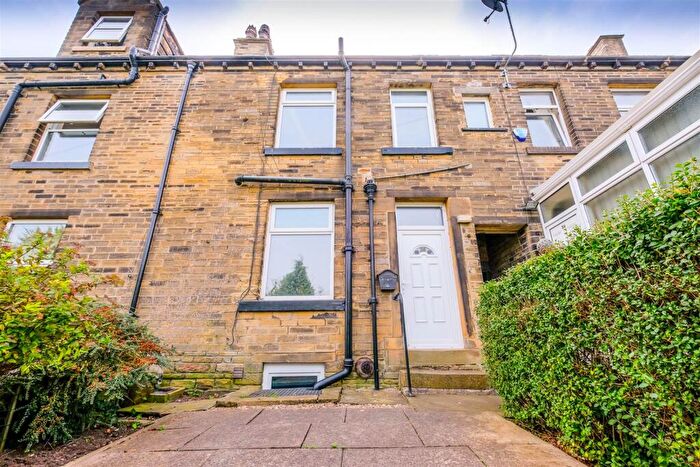 2 Bedroom Terraced House To Rent In West Street, Lindley, Huddersfield., HD3