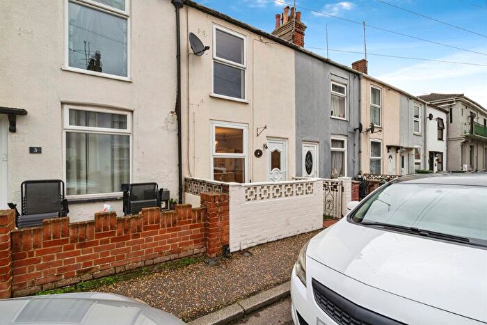 2 Bedroom Terraced House For Sale In Pier Road, Gorleston, Great Yarmouth, NR31
