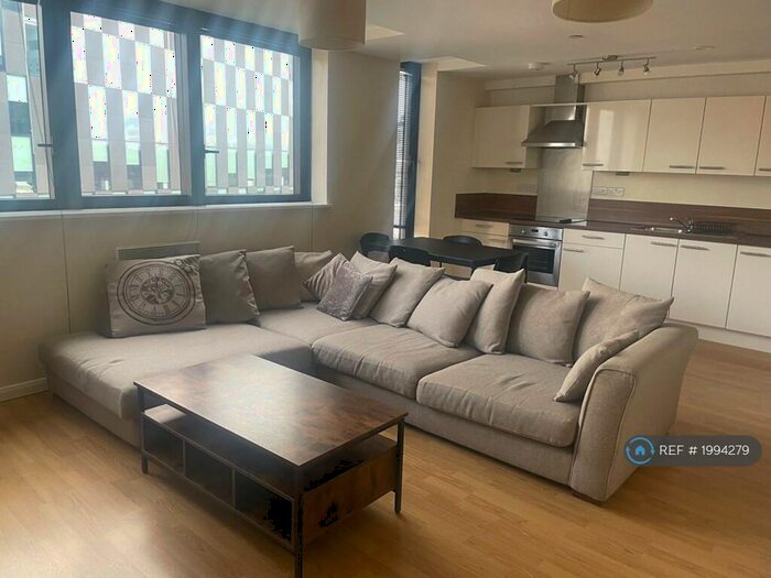 2 Bedroom Flat To Rent In Mann Island, Liverpool, L3