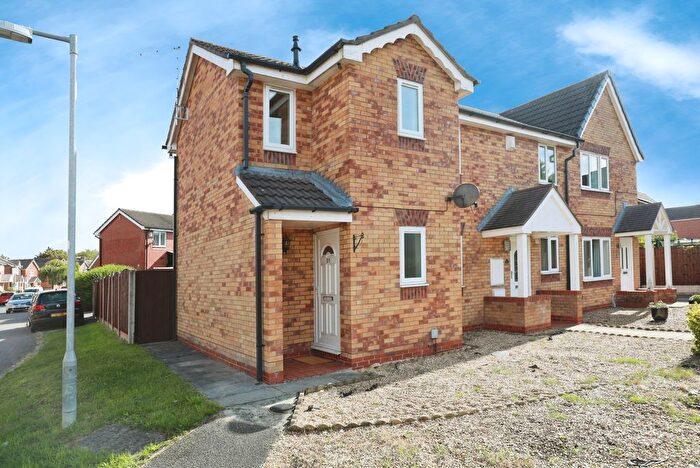 2 Bedroom Mews For Sale In The Maples, Winsford, Cheshire, CW7