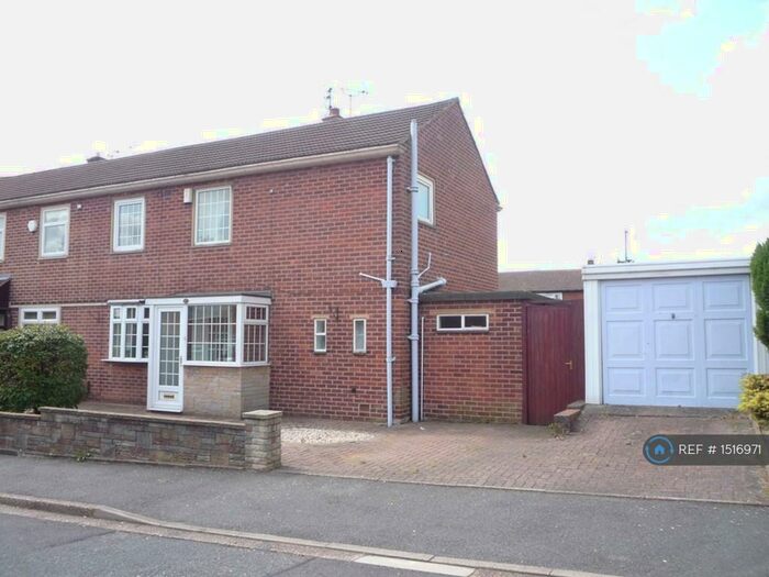 3 Bedroom Semi-Detached House To Rent In Seymour Close, Derby, DE22