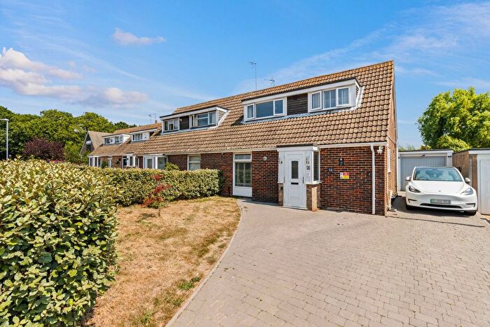 3 Bedroom Chalet For Sale In Levett Road, Polegate, BN26