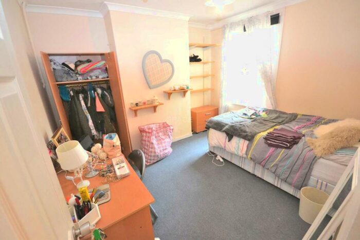 5 Bedroom Terraced House To Rent In De Beauvoir Road, Reading, Berkshire, RG1