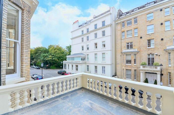 2 Bedroom Flat To Rent In Queens Gate Place, South Kensington, London, SW7
