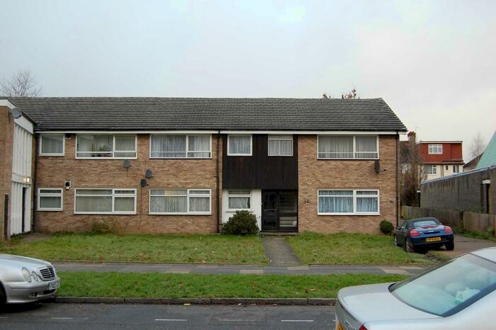 Studio To Rent In Carlton Avenue East, Wembley, HA9