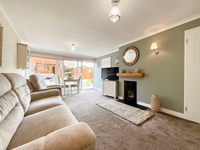 2 Bedroom Detached Bungalow For Sale In Stapleton Close, Seamer, YO12