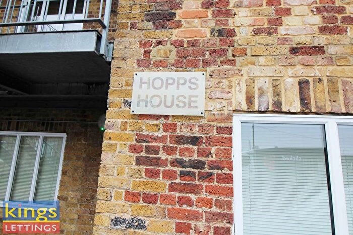 1 Bedroom Flat To Rent In Hops House, Brewery Road, Hoddesdon, EN11