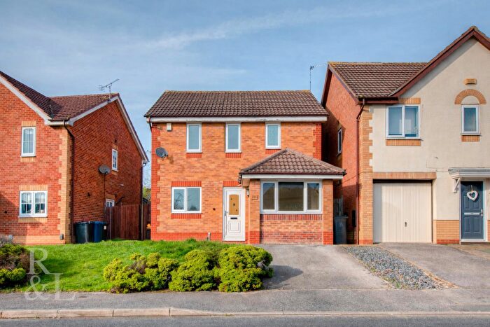 3 Bedroom Detached House For Sale In Whinlatter Drive, West Bridgford, Nottingham, NG2