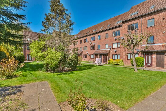 1 Bedroom Flat To Rent In Sheraton Mews, Gade Avenue, Watford, WD18